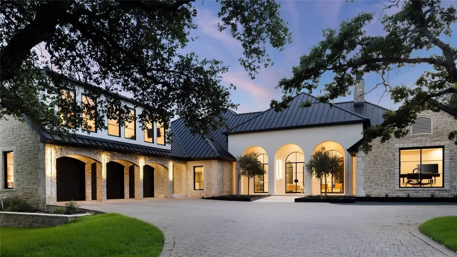 Barton creek luxury Austin neighborhood
